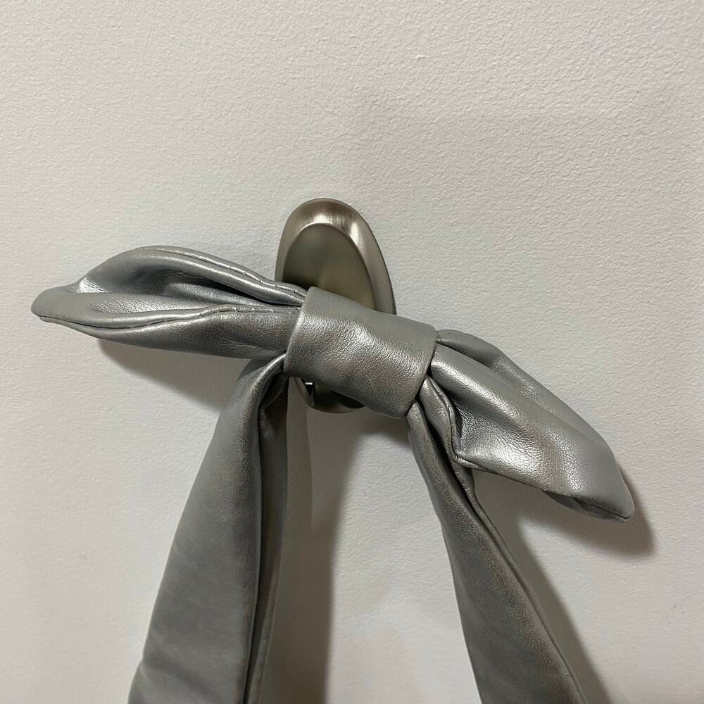 Nordstrom Y2K Silver Shoulder Bag, Bow detail - Picture 8 of 14